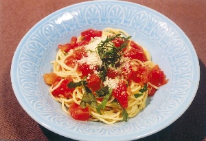 トマトの冷たいパスタ